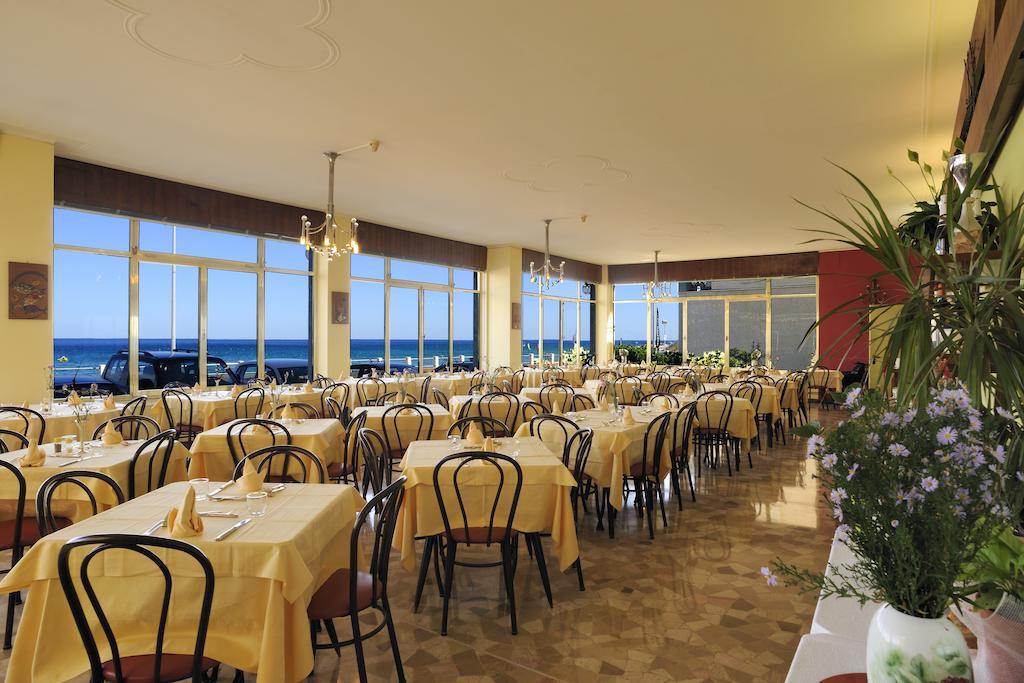 Hotel Bristol Laigueglia Exterior photo