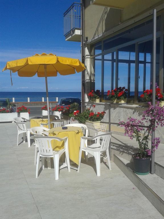 Hotel Bristol Laigueglia Exterior photo